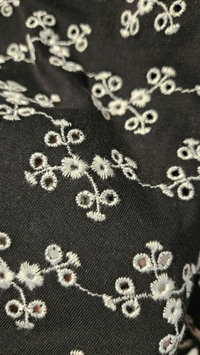 ASOS DESIGN broderie flippy short in black and white embroidery. Cute, Size US 4