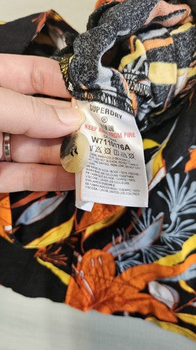 Super Dry Women's  Floral Printed Paperbag Shorts Size US 6