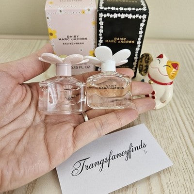 NIBMarc Jacobs Daisy Mini Perfume Set Daisy + Daisy Eau So Fresh 4ml EDT Lot NEW