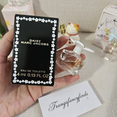 Marc Jacobs Mini Perfume Gift Set 4pc Daisy Eau So Fresh Wild Perfect Women’s Fr