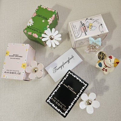 Marc Jacobs Mini Perfume Gift Set 4pc Daisy Eau So Fresh Wild Perfect Women’s Fr