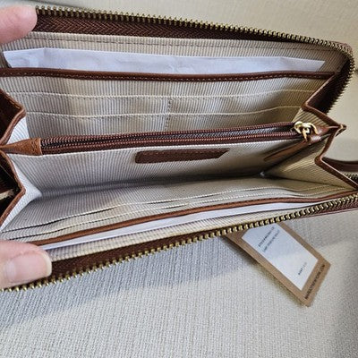 Margot New York Gabby Ziparound Wallet | NWT | 100% Leather | MSRP $50