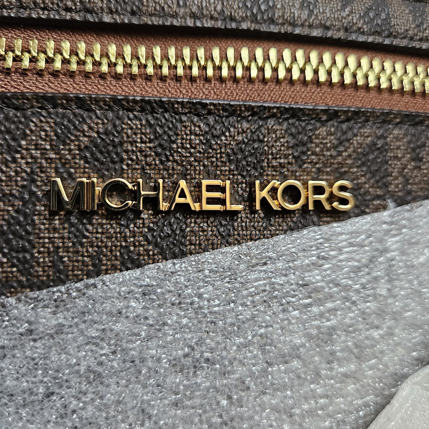 NWT! Brown Jet Set Large Logo Crossbody Bag - Michael Kors- authentic - NEW