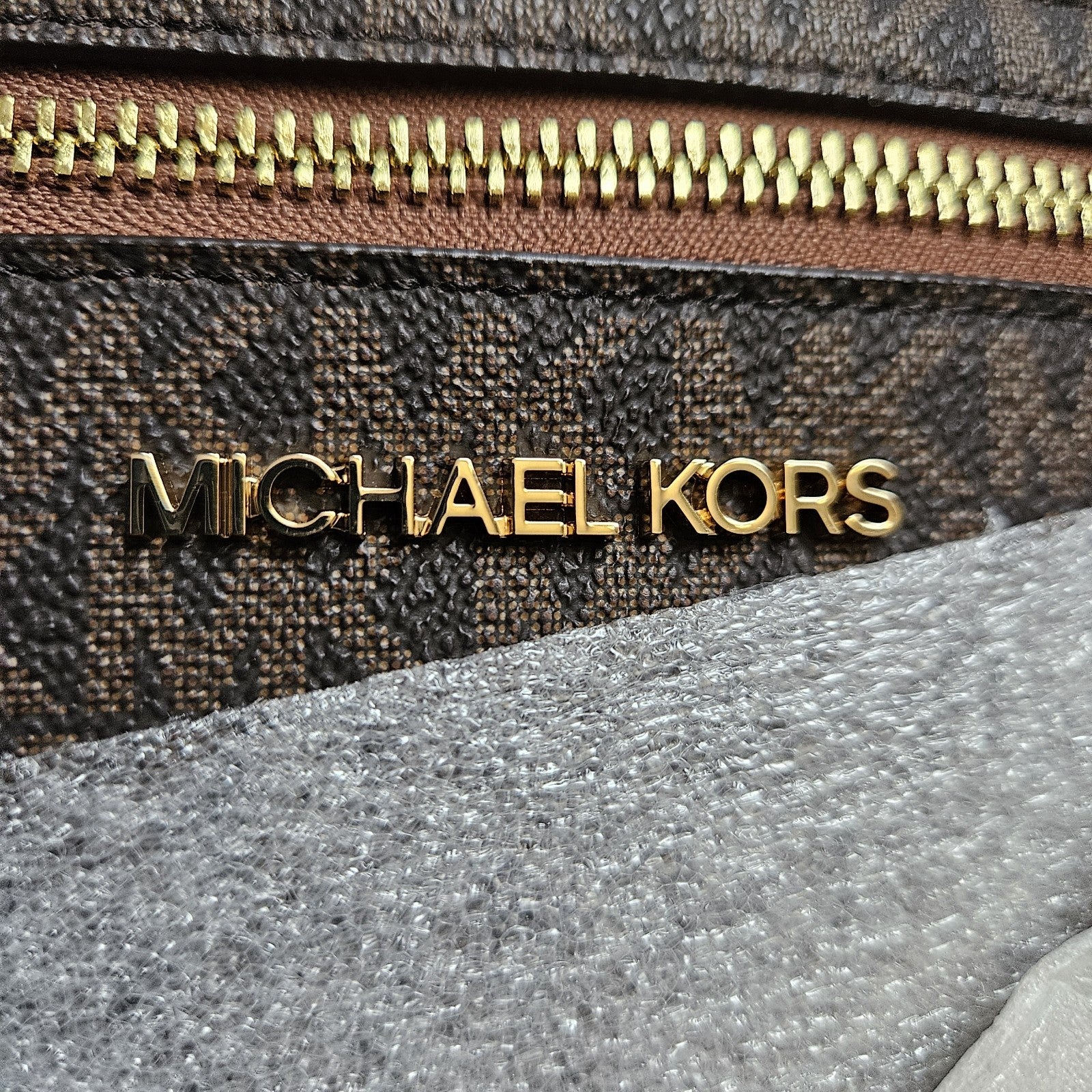 NWT! Brown Jet Set Large Logo Crossbody Bag - Michael Kors- authentic - NEW