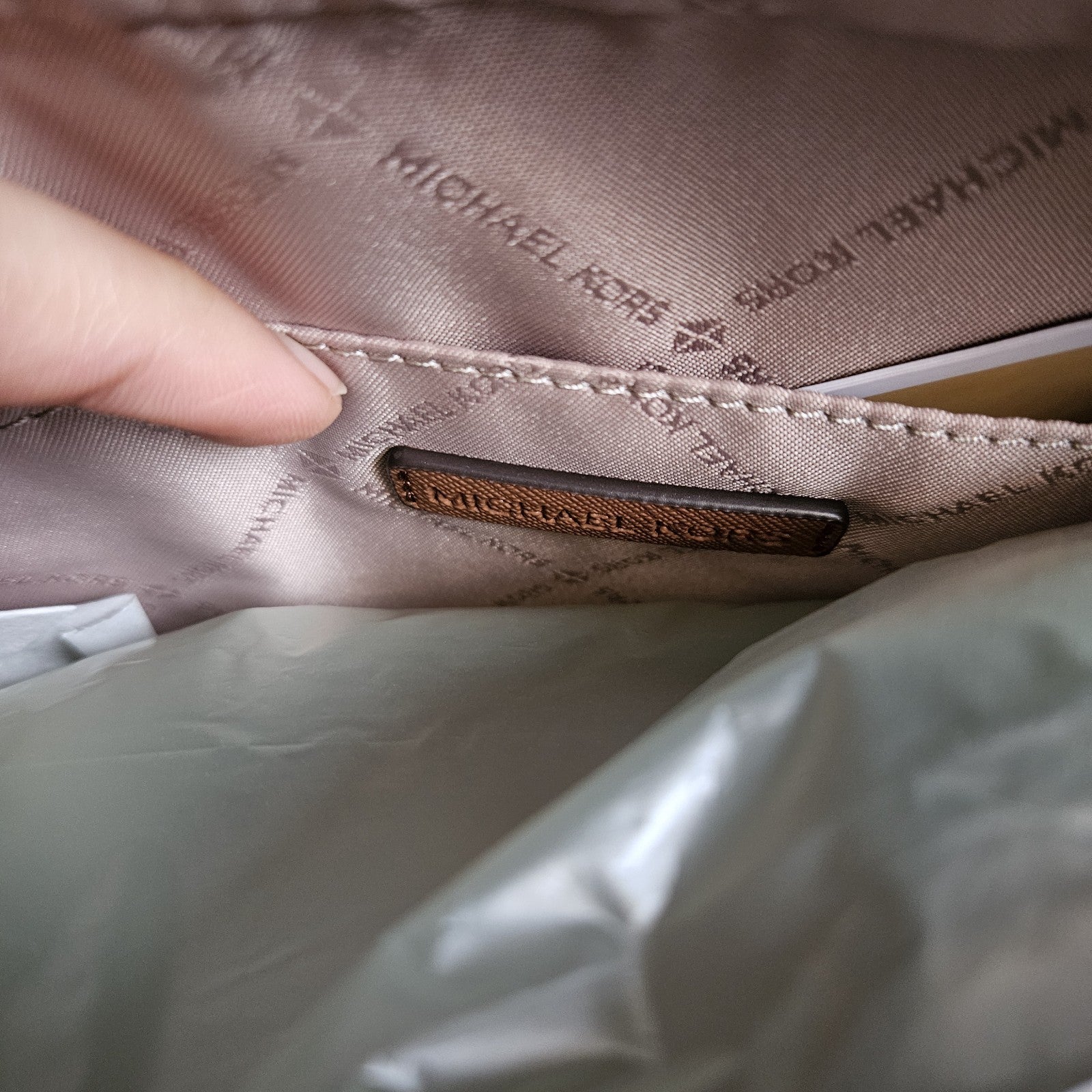 NWT! Brown Jet Set Large Logo Crossbody Bag - Michael Kors- authentic - NEW