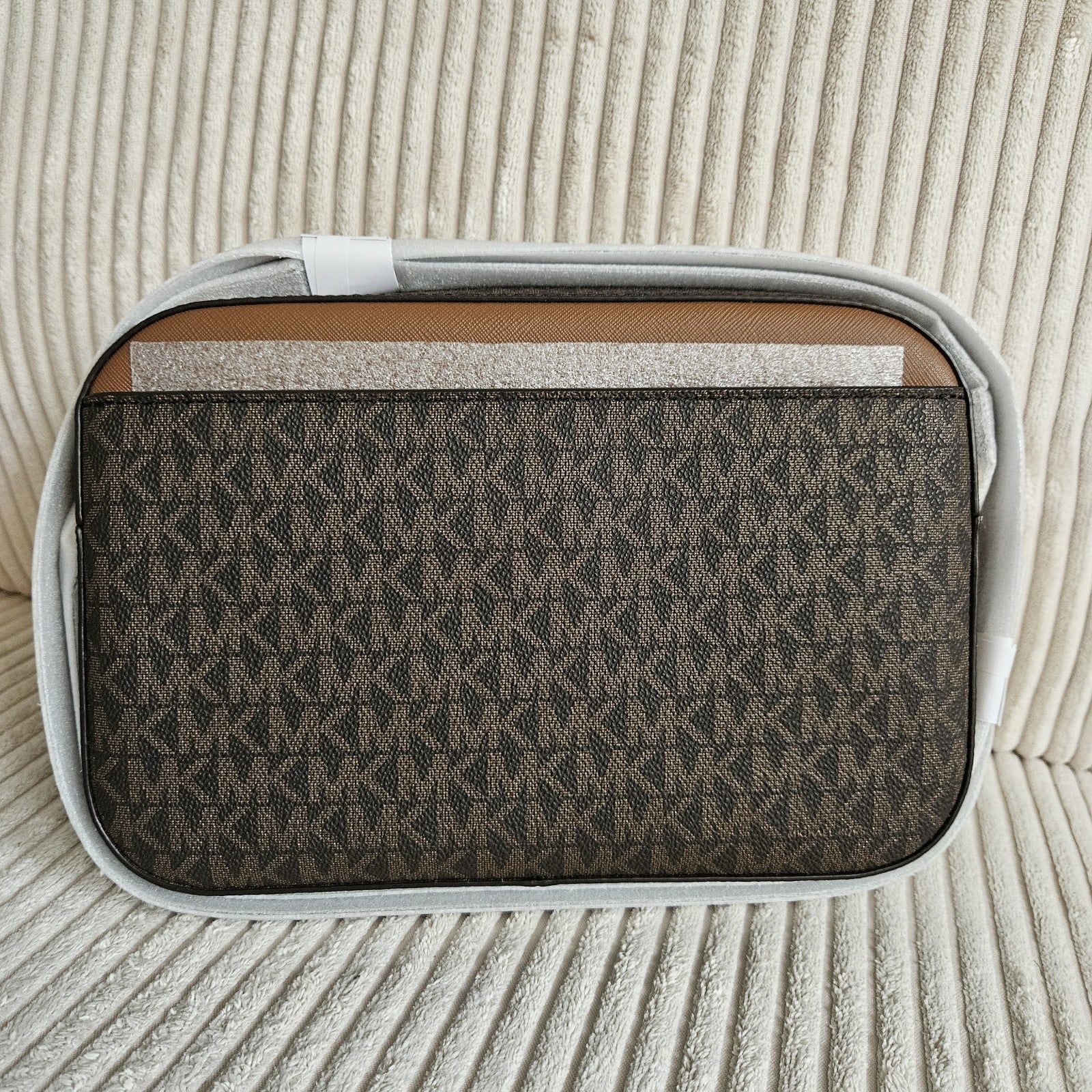 NWT! Brown Jet Set Large Logo Crossbody Bag - Michael Kors- authentic - NEW