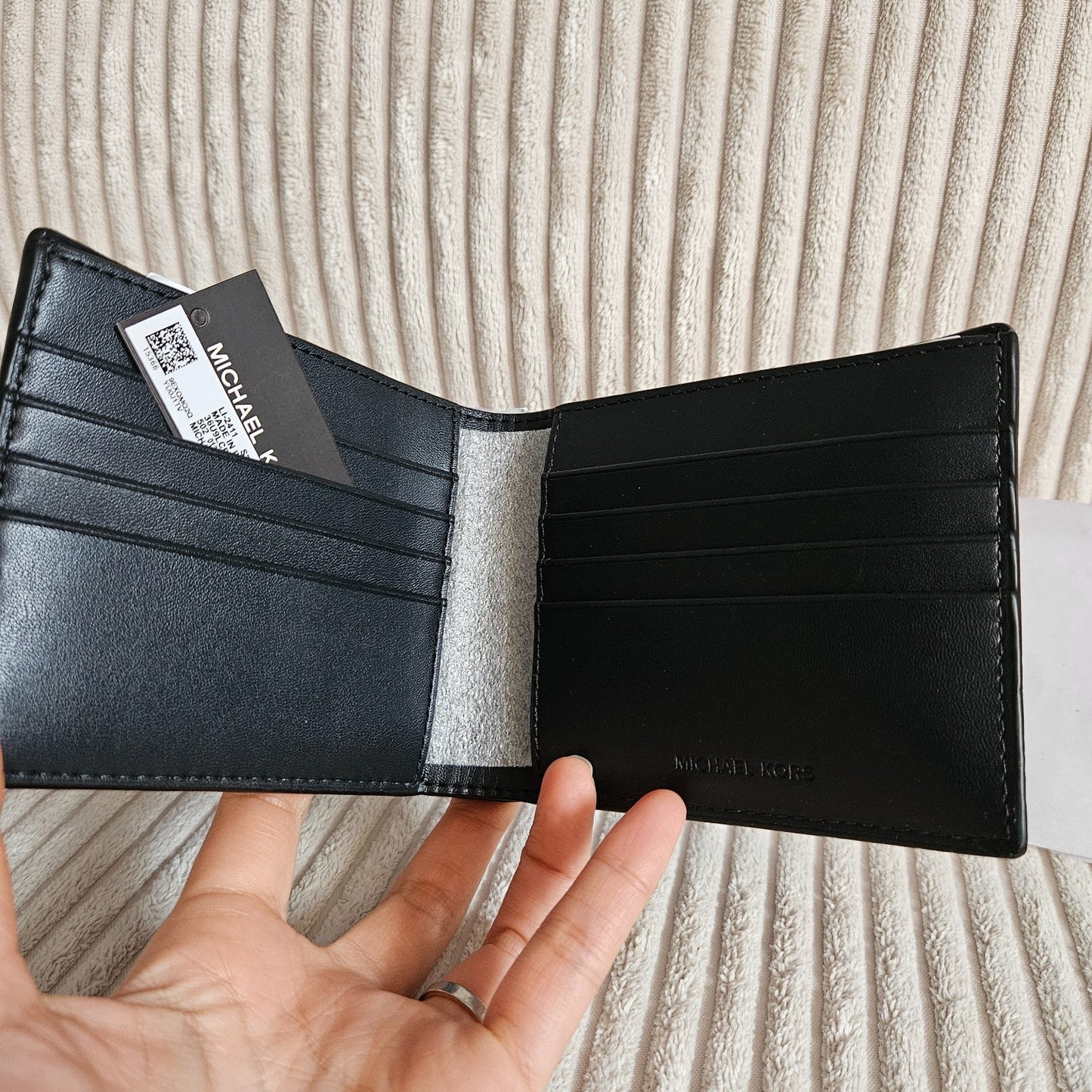 NWT! Michael Kors Men’s Signature Logo Bifold Wallet – Blue- authentic
