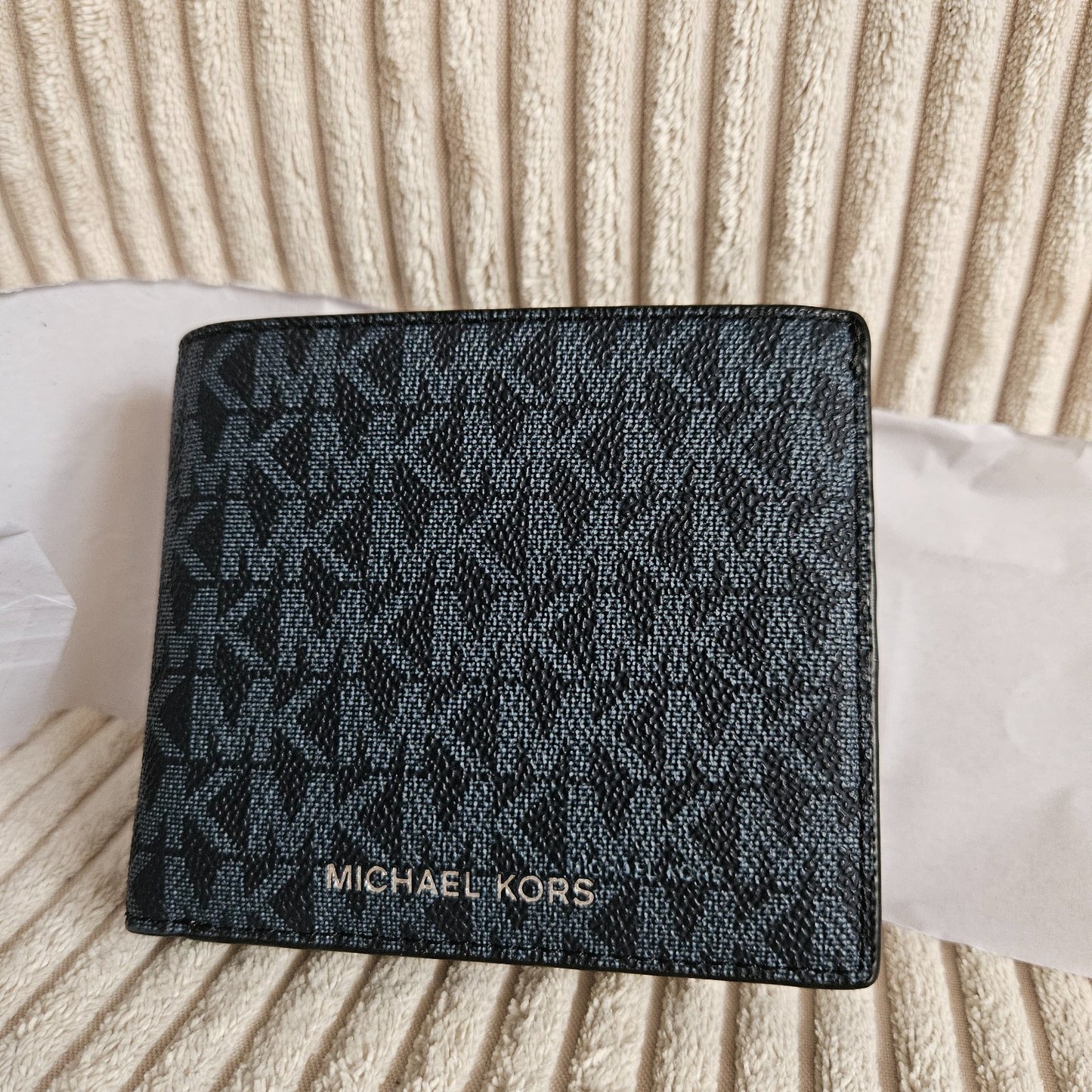 NWT! Michael Kors Men’s Signature Logo Bifold Wallet – Blue- authentic